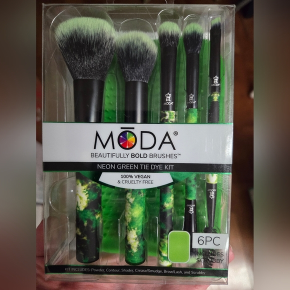 Moda brush bundle - Picture 7 of 10